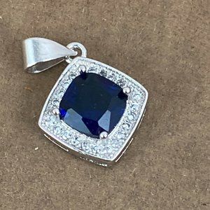 New 7.3MM Faceted Square (Cushion) Cut 1CT Deep Blue Sapphire & CZ 925 Pendant